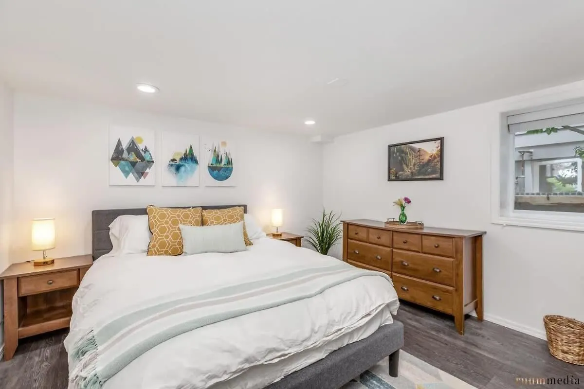 Stay Portland - The Fantastic Fargo Flat - Irving Park Oasis